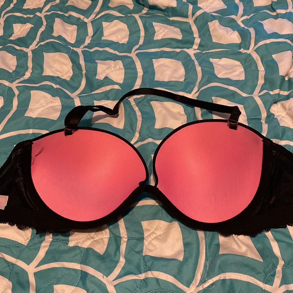 Pink Victoria’s Secret 32dd|E70 View 2